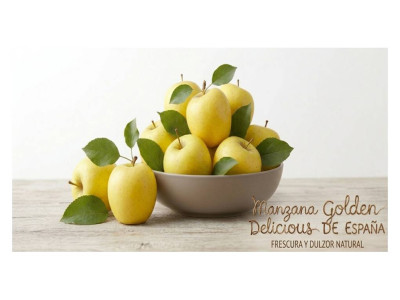 Golden Delicious Apple